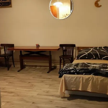 Privat In Old Family House Accommodatie bij particulieren